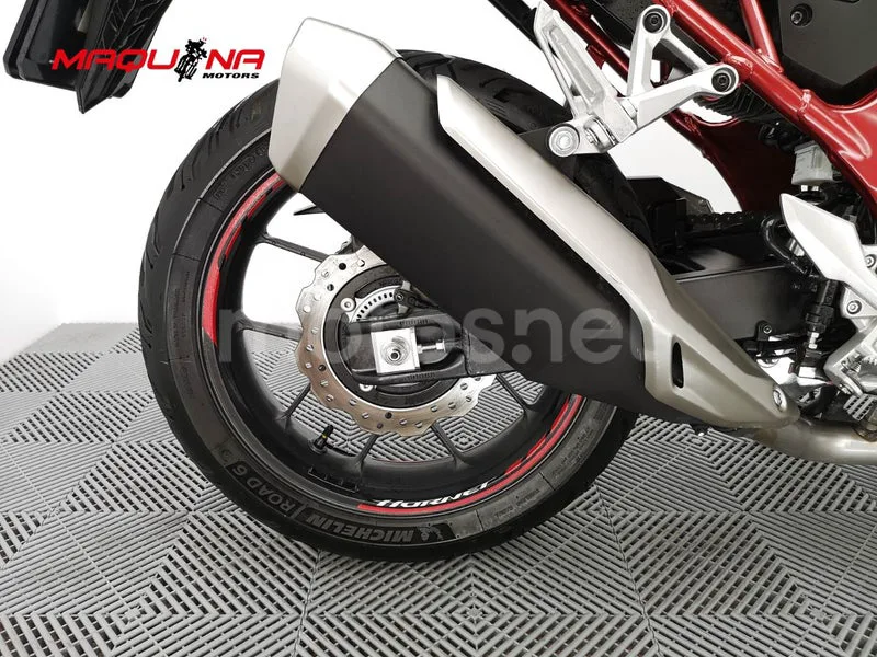 Honda CB 750 Hornet E-Cluth – Vista 12