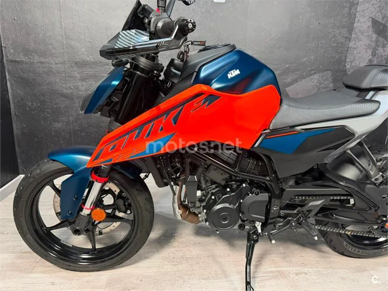 KTM 125 – Vista 11