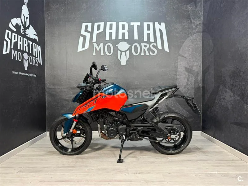 KTM 125 – Vista 4