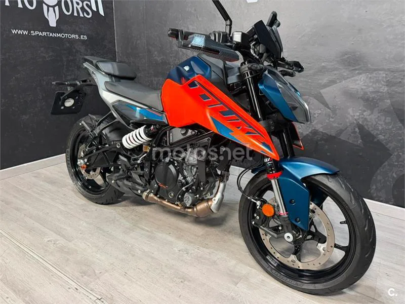KTM 125 – Vista 6