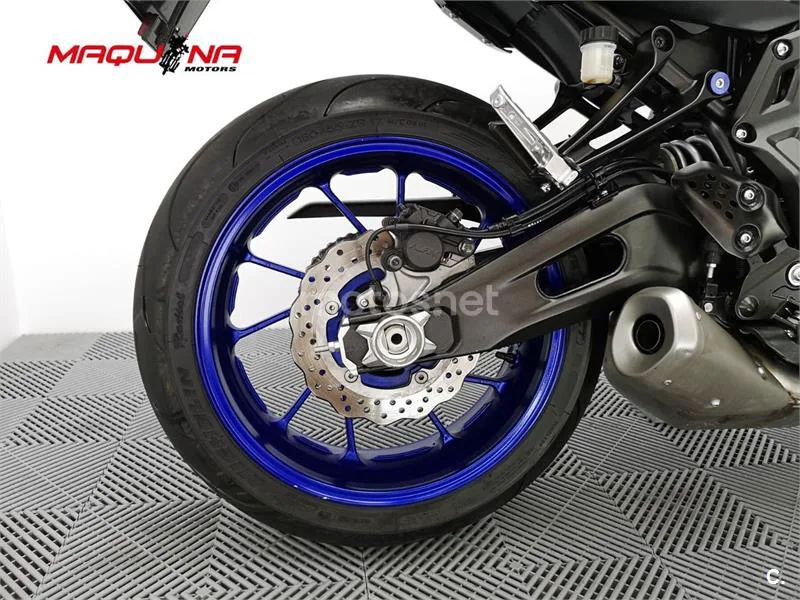 Yamaha MT-07 – Vista 13