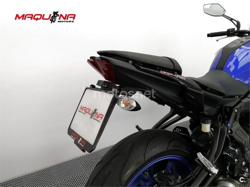 Yamaha MT-07 – Vista 15