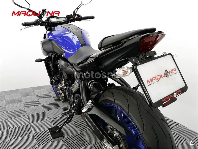 Yamaha MT-07 – Vista 21