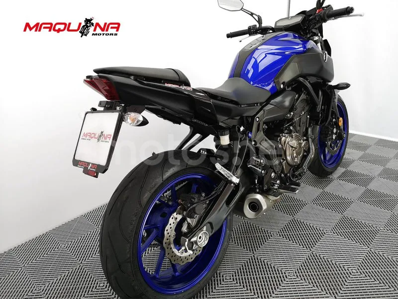 Yamaha MT-07 – Vista 5