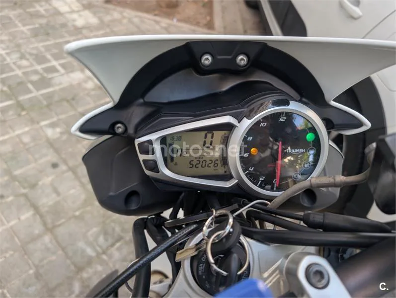 Triumph Street Triple – Vista 4