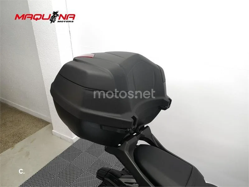 Yamaha MT-07 – Vista 16
