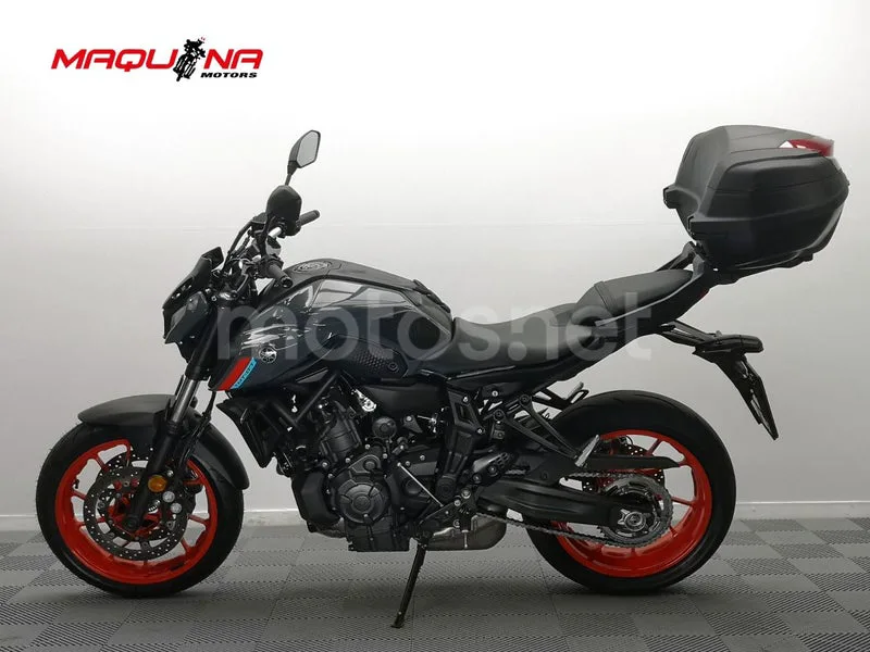 Yamaha MT-07 – Vista 17
