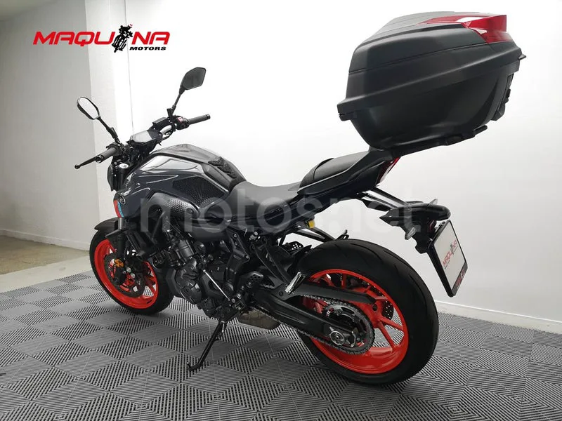 Yamaha MT-07 – Vista 20