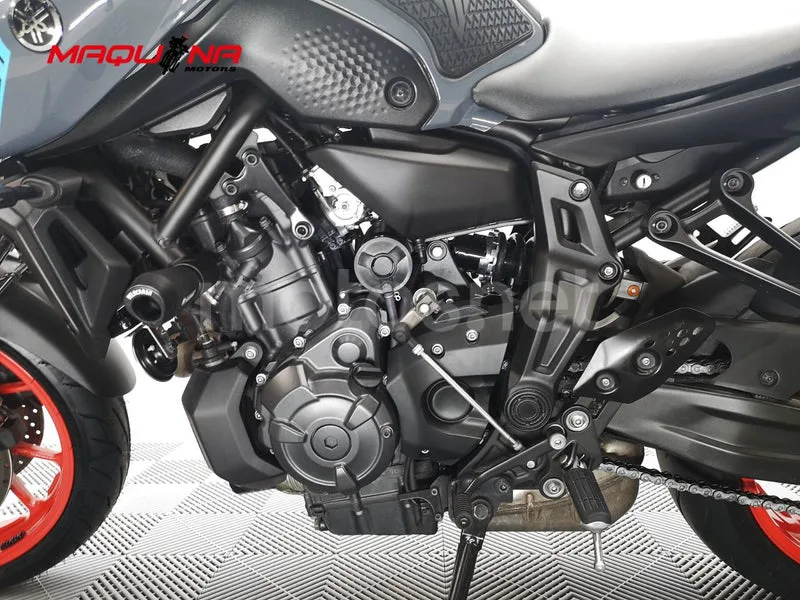 Yamaha MT-07 – Vista 23