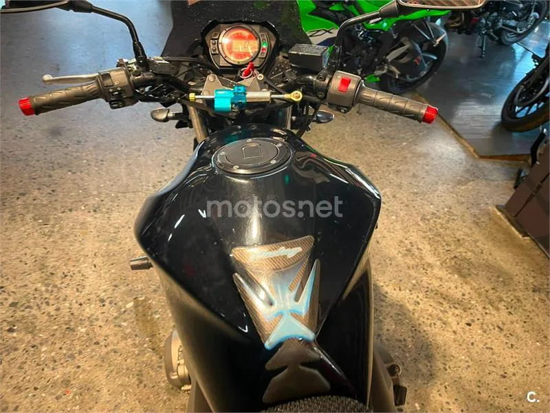 Kawasaki Z750 – Vista 3