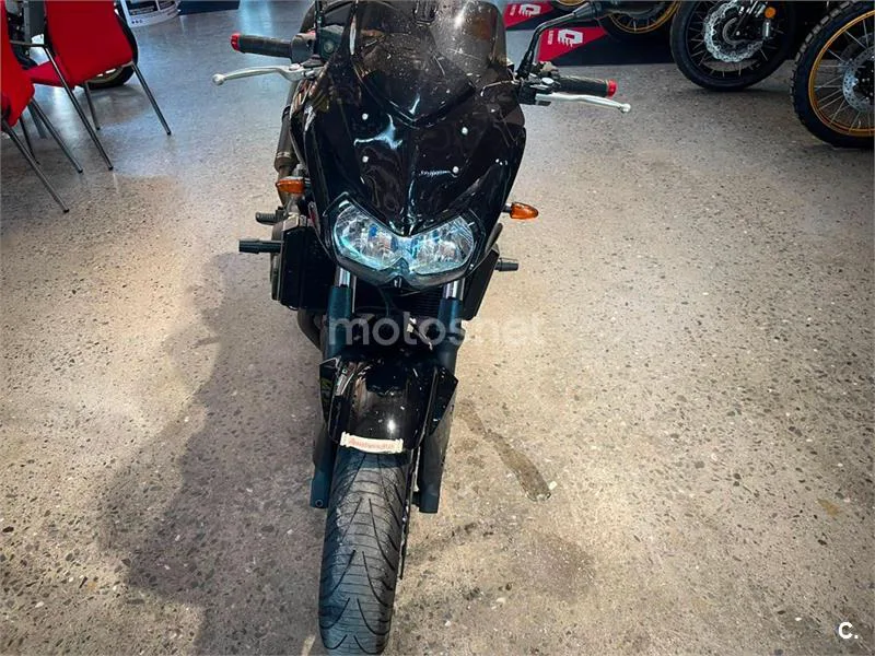 Kawasaki Z750 – Vista 7
