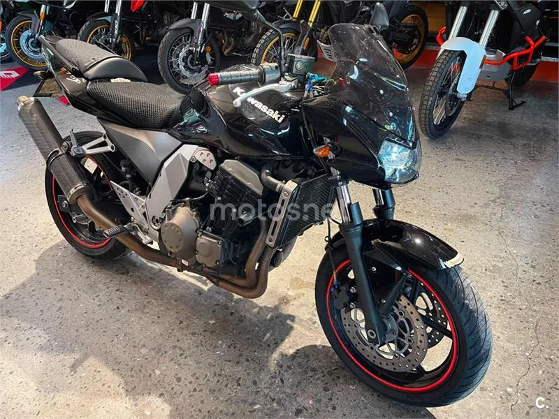 Kawasaki Z750 – Vista 8