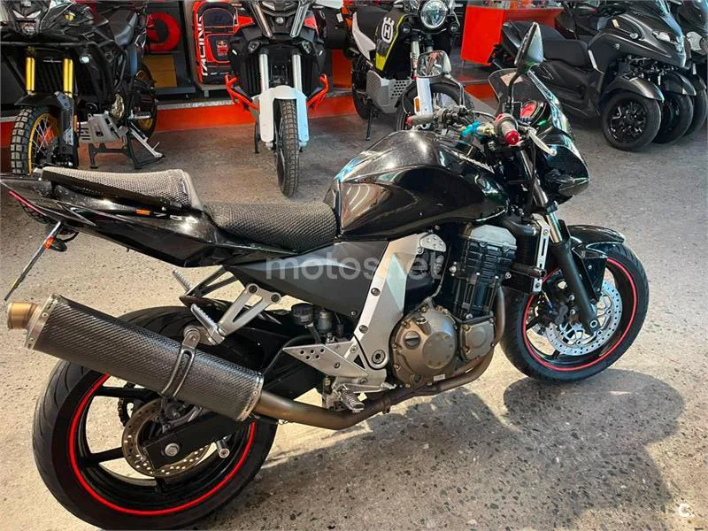 Kawasaki Z750 – Vista 9