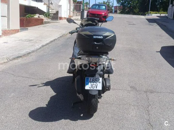 Piaggio MP3 Yourban 300 LT Sport – Vista 4