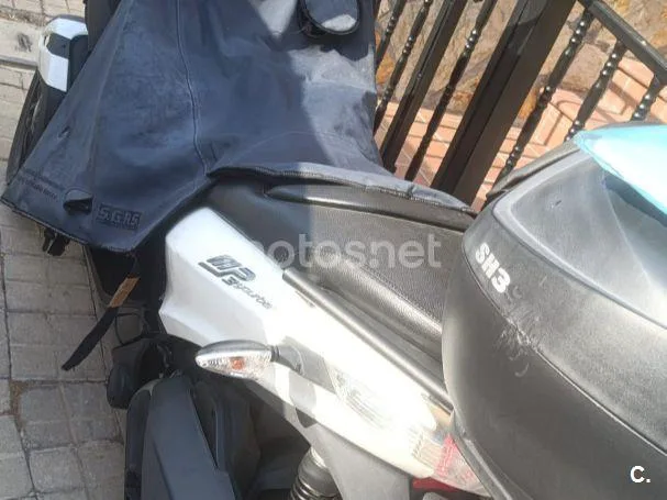 Piaggio MP3 Yourban 300 LT Sport – Vista 7