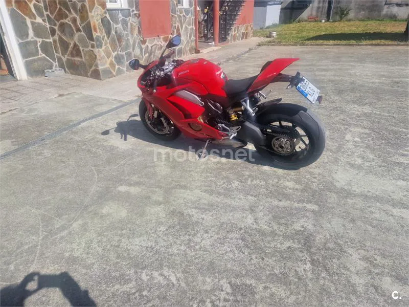 Ducati Panigale V4 – Vista 4