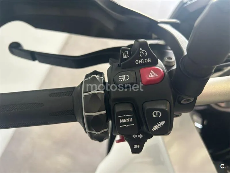 BMW F 900 XR – Vista 8