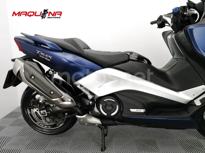 Yamaha TMAX – Vista 7