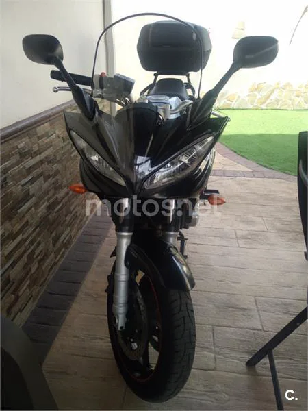 Yamaha FZ6 Fazer – Vista 3