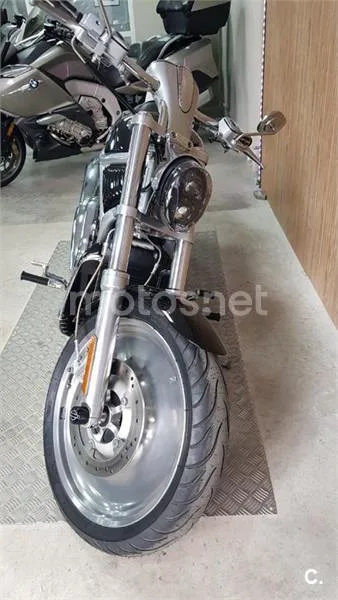 Harley-Davidson V-Rod – Vista 4