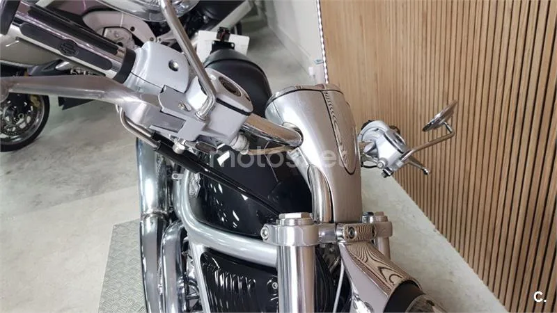 Harley-Davidson V-Rod – Vista 6
