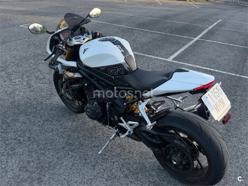 Triumph Speed Triple – Vista 3