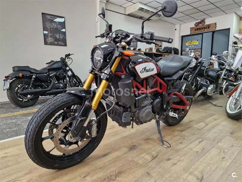 Indian FTR 1200 – Vista 4