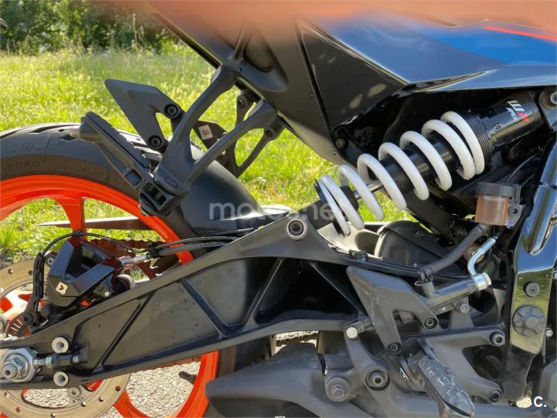 KTM 125 – Vista 6