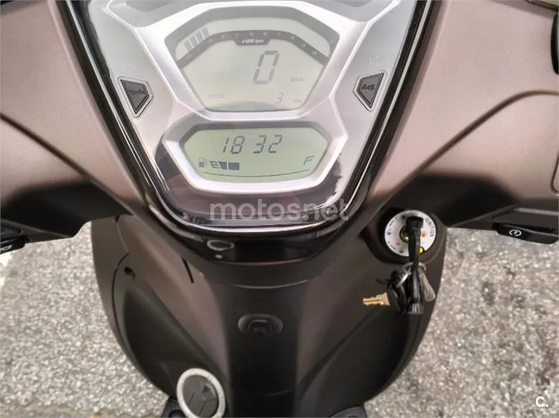 Kymco People S 125 2300 € 2025 Barcelona - 1
