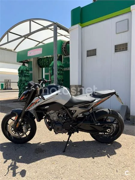 KTM 790 – Vista 5