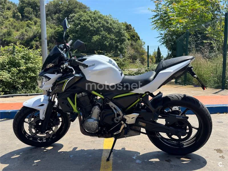 Kawasaki Z650 – Vista 11