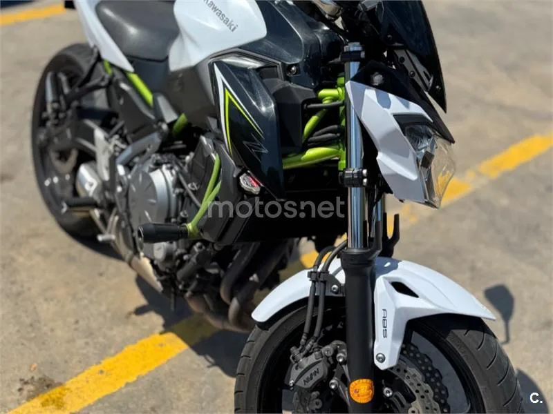 Kawasaki Z650 – Vista 5