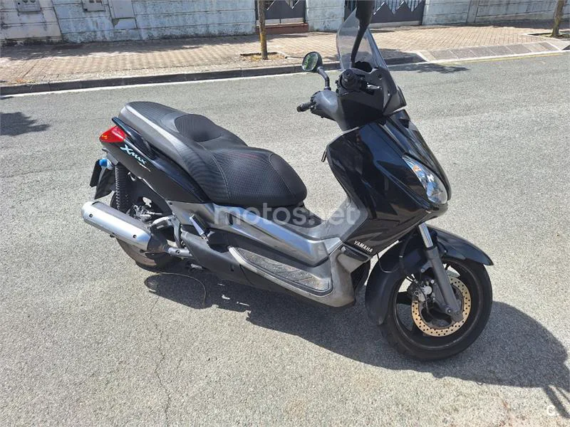Yamaha XMAX 250 - Vista 4