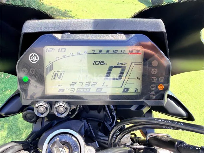 Yamaha MT-10 – Vista 15