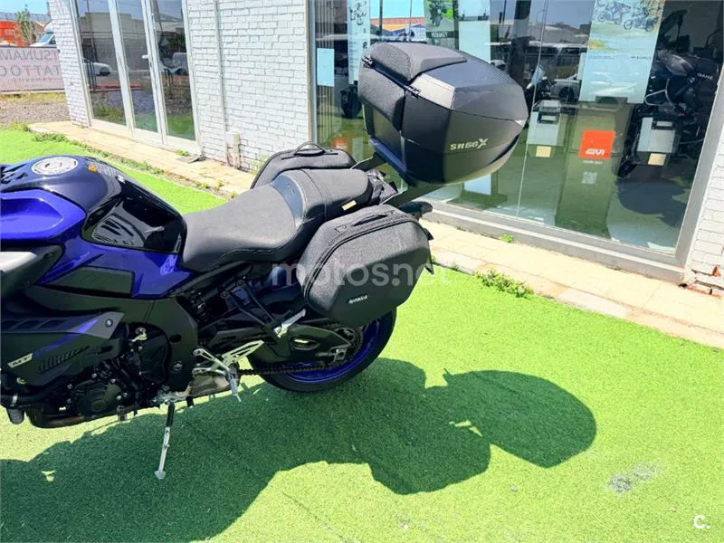 Yamaha MT-10 – Vista 19