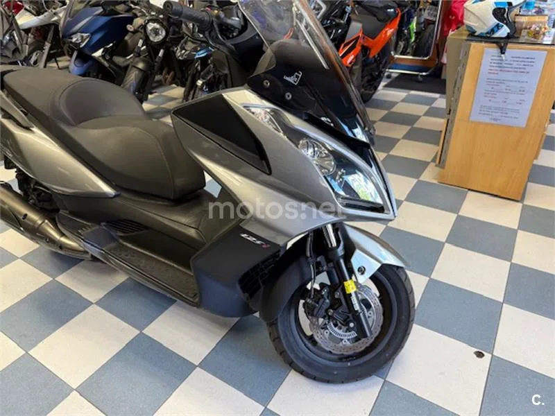 Kymco Super Dink 125 – Vista 13