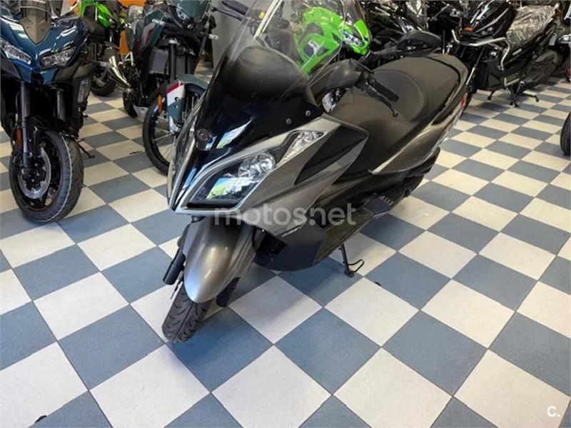 Kymco Super Dink 125 – Vista 3