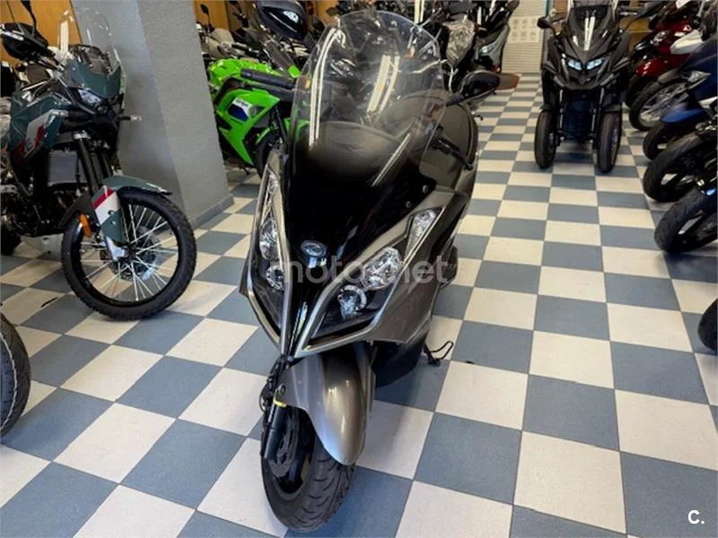 Kymco Super Dink 125 – Vista 4
