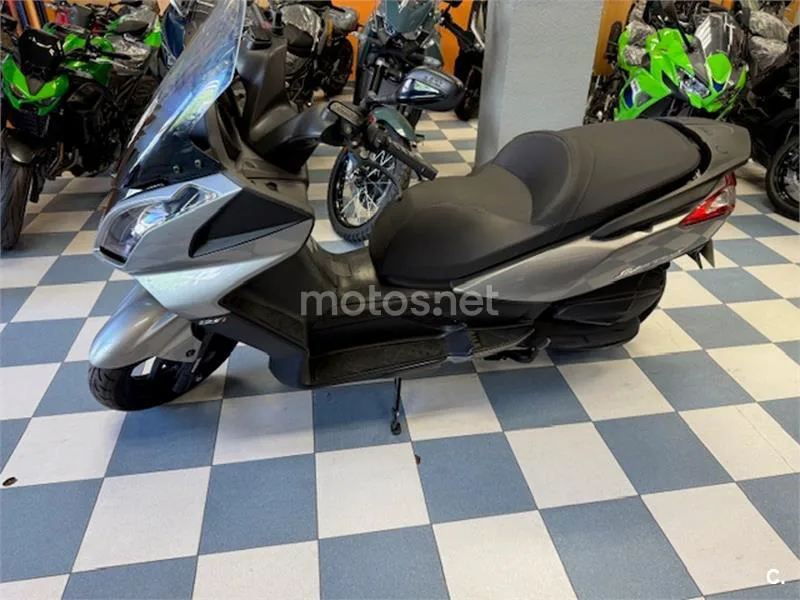 Kymco Super Dink 125 – Vista 5