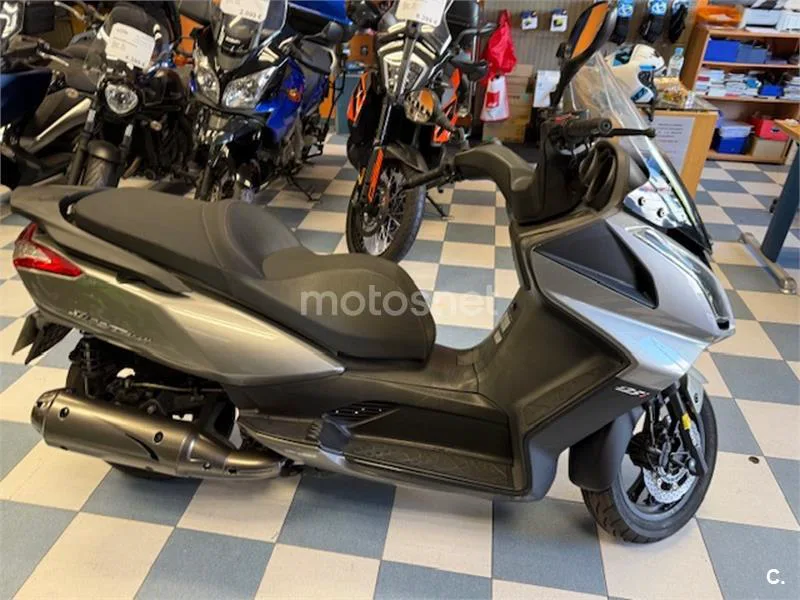 Kymco Super Dink 125 – Vista 7
