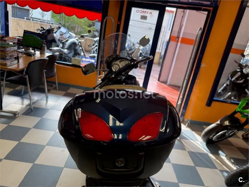 Piaggio Beverly 250 – Vista 11