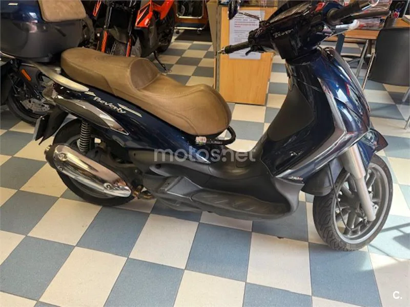 Piaggio Beverly 250 – Vista 4
