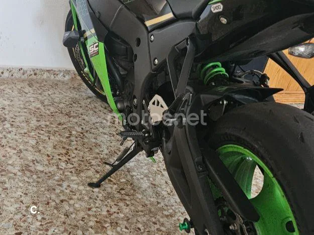 Kawasaki Ninja ZX-10R – Vista 6