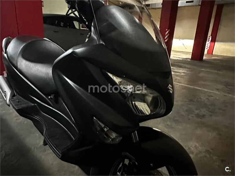 Suzuki Burgman 125 2500 € 2015 Barcelona - 2