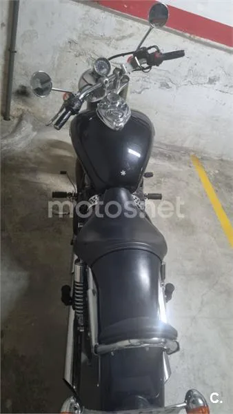 Triumph Speedmaster 900 – Vista 3