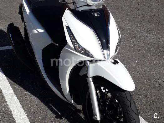 Kymco People S 125 – Vista 3