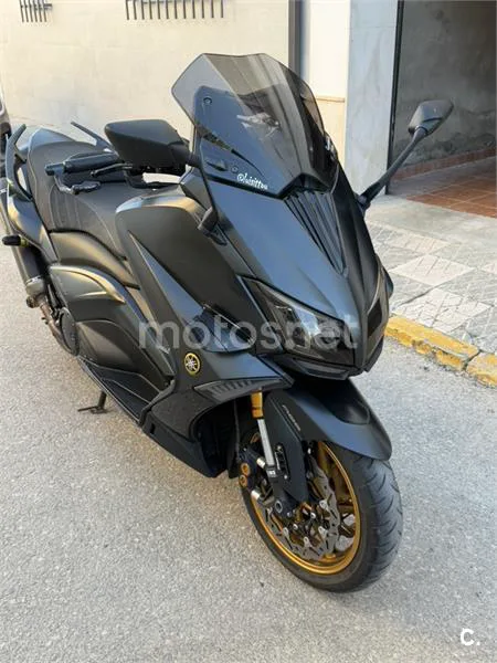 Yamaha TMAX 530 – Vista 4