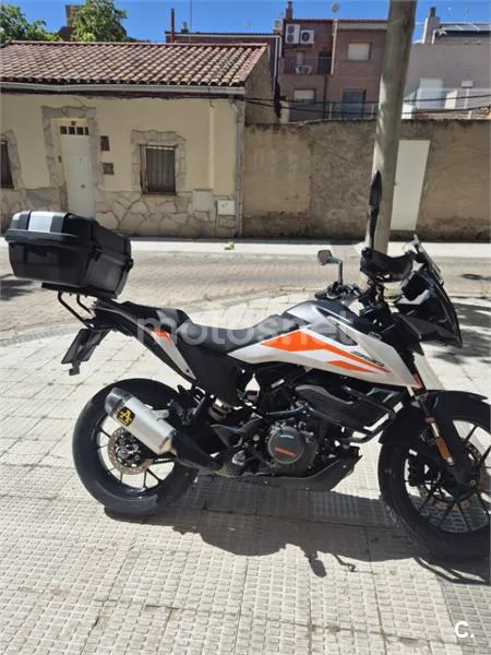 KTM 390 – Vista 4
