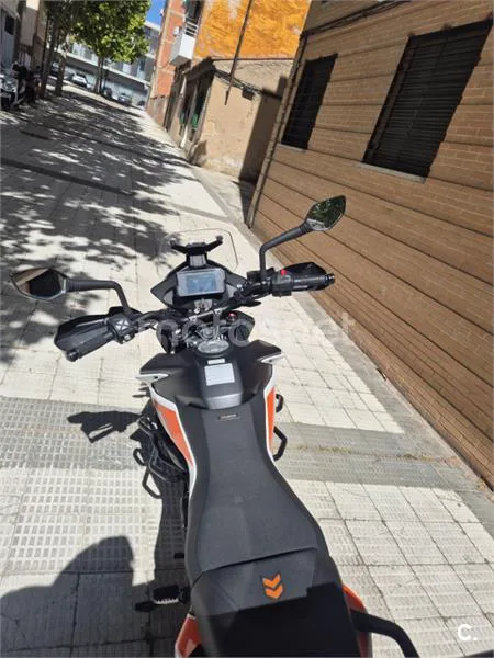 KTM 390 – Vista 8