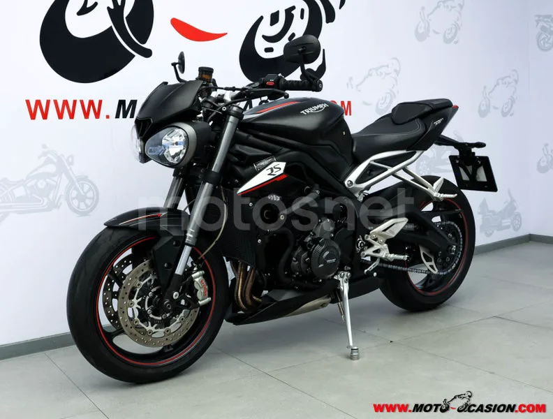 Triumph Street Triple 765 – Vista 14